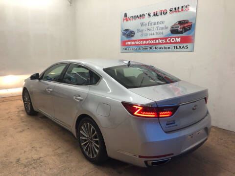 2017 Kia Cadenza Premium