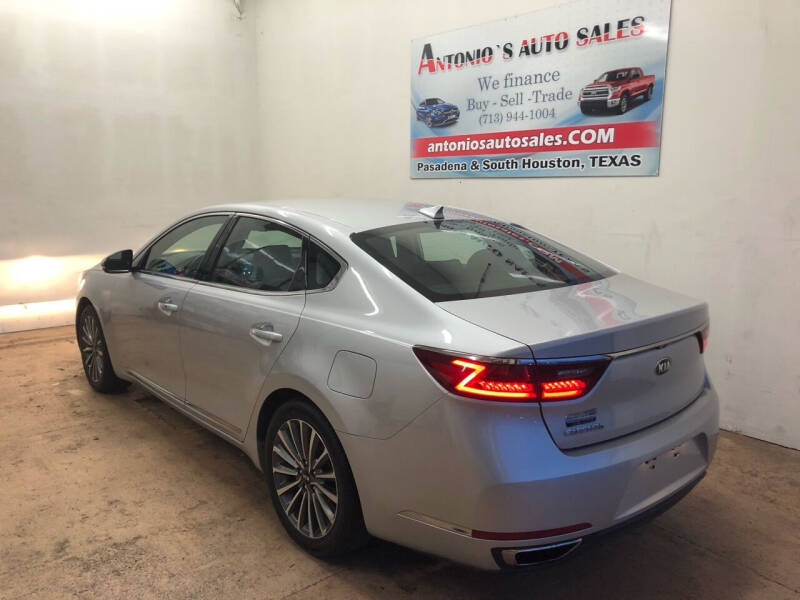 2017 Kia Cadenza Premium