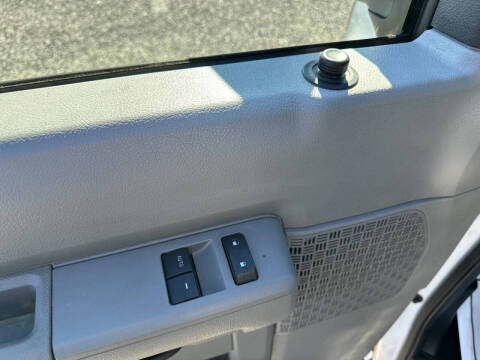 2014 Ford E-Series E-150