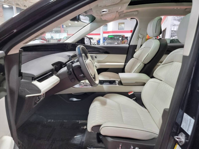 2024 Lincoln Nautilus Black Label