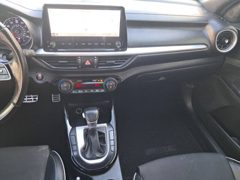 2022 Kia Forte GT Line