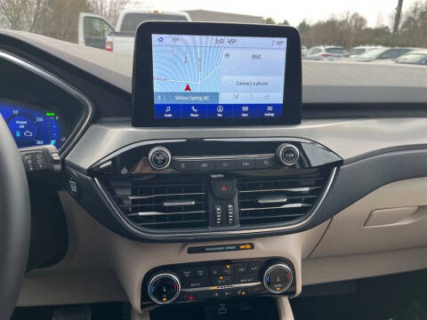 2022 Ford Escape Plug-In Hybrid Titanium