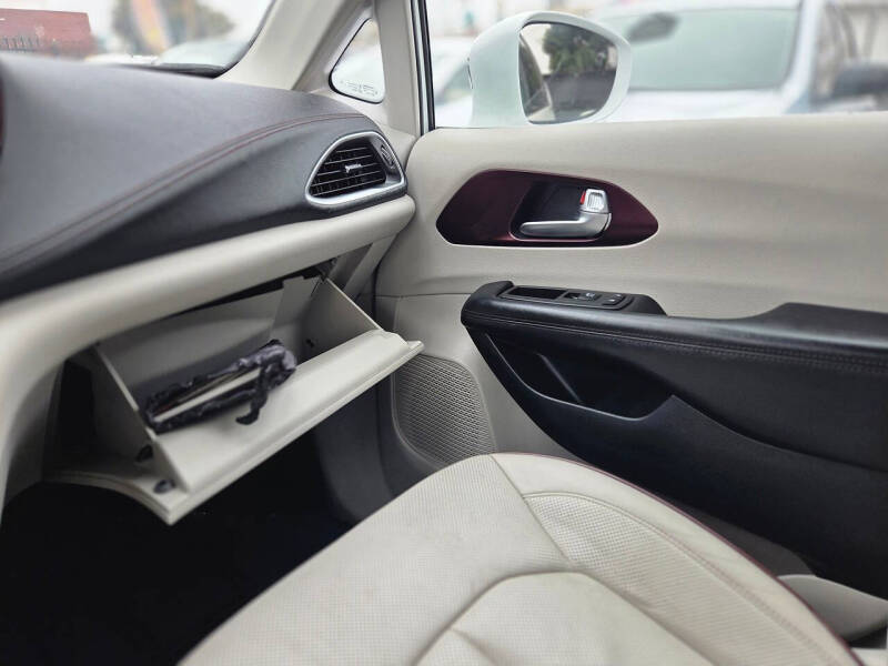 2019 Chrysler Pacifica Limited