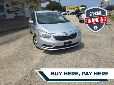 2015 Kia Forte for sale at SOLOAUTOGROUP in Mckinney TX