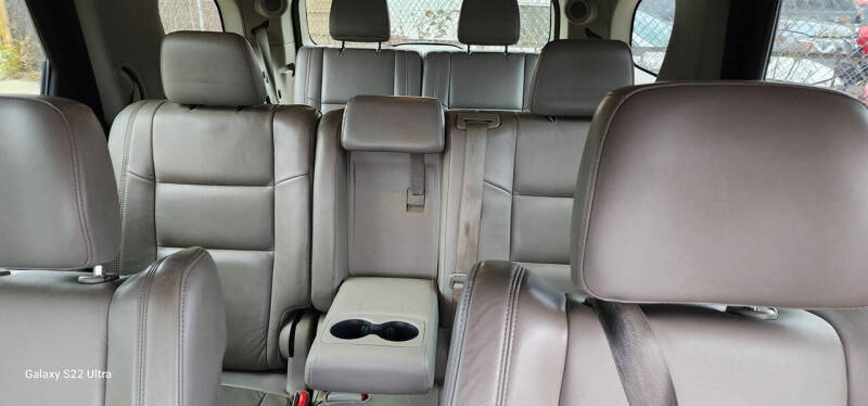 2016 Chrysler Town and Country Touring-L Anniversary Edition