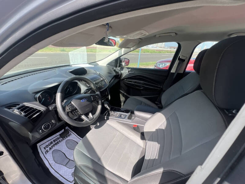 2019 Ford Escape S