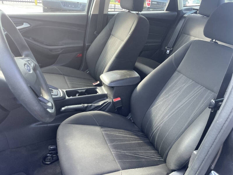 2017 Ford Focus SE