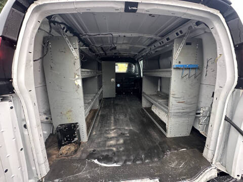 2017 Chevrolet Express 2500