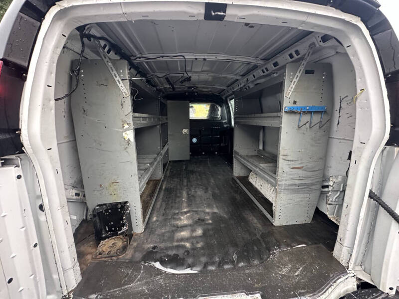 2017 Chevrolet Express 2500