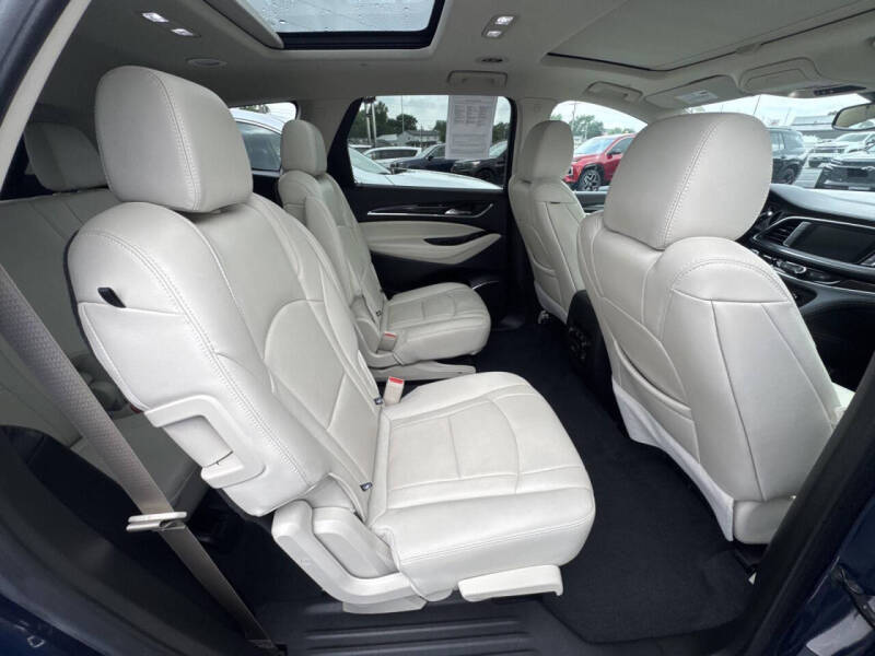 2023 Buick Enclave Essence