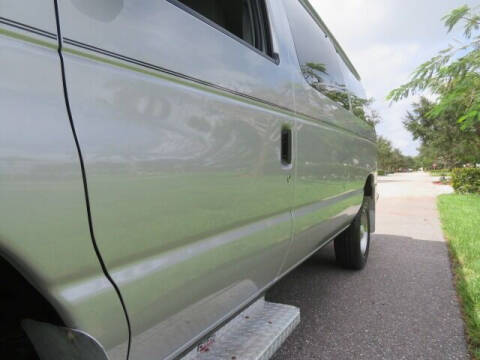 2014 Ford E-Series E-150 XLT