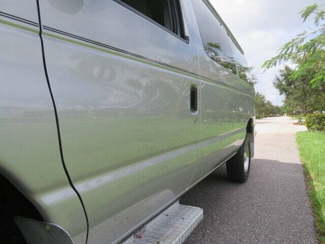 2014 Ford E-Series E-150 XLT