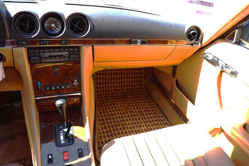 1986 Mercedes-Benz 560-Class 560 SL