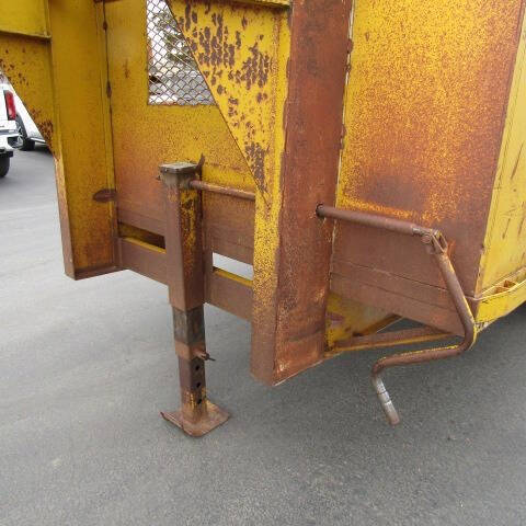 1980 CHARMAC 16FT FLATBED TRAILER