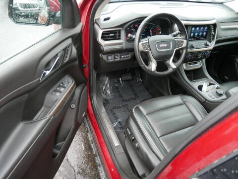 2022 GMC Acadia Denali