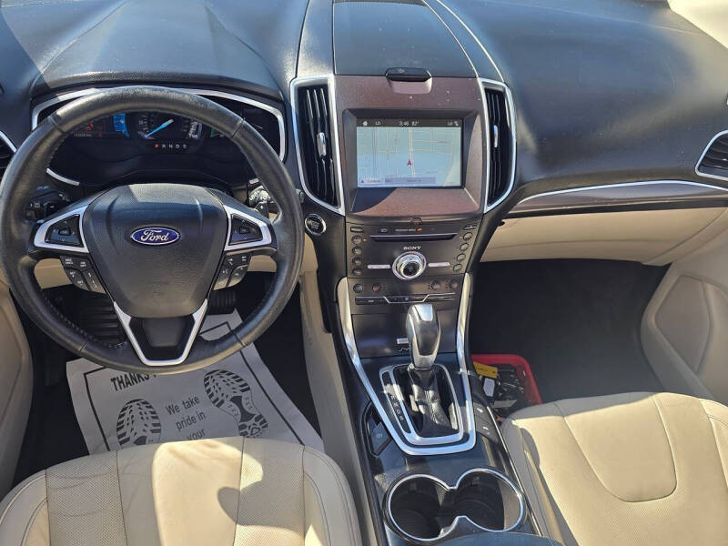 2017 Ford Edge Titanium