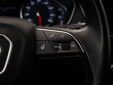 2023 Audi Q5 quattro Premium 40 TFSI