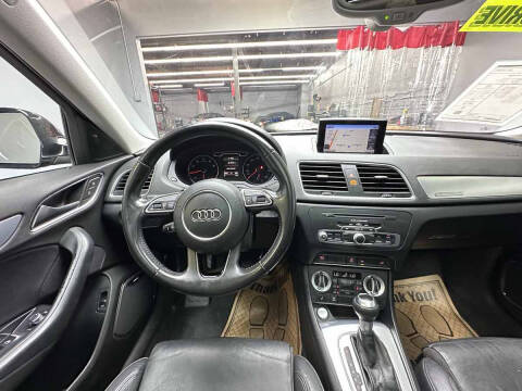 2015 Audi Q3 2.0T quattro Prestige