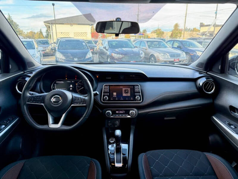 2018 Nissan Kicks SR