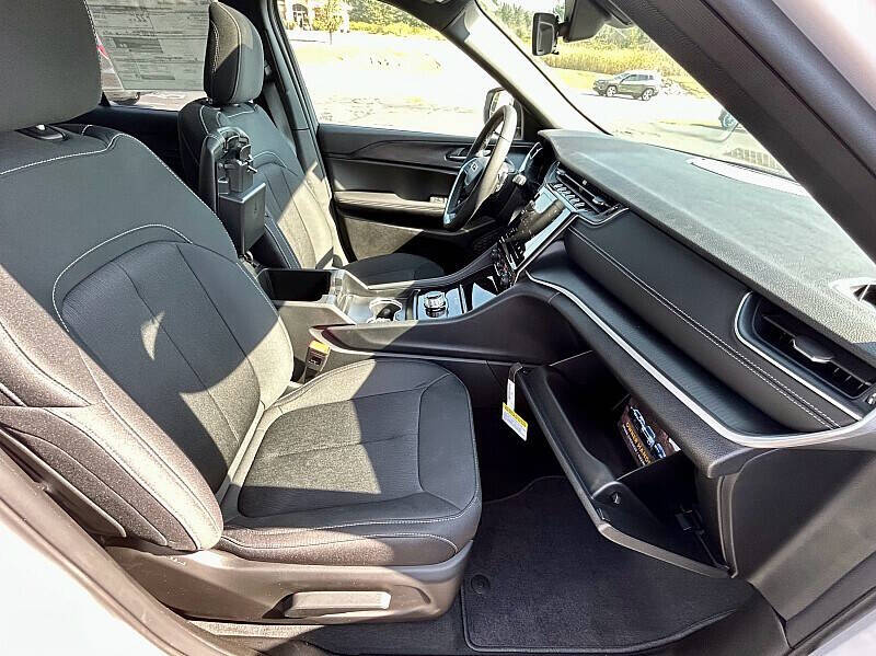 2025 Jeep Grand Cherokee