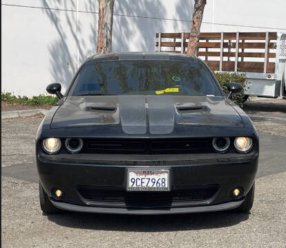 2017 Dodge Challenger SXT