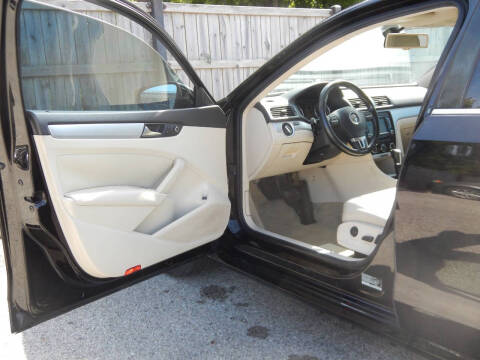 2012 Volkswagen Passat SE