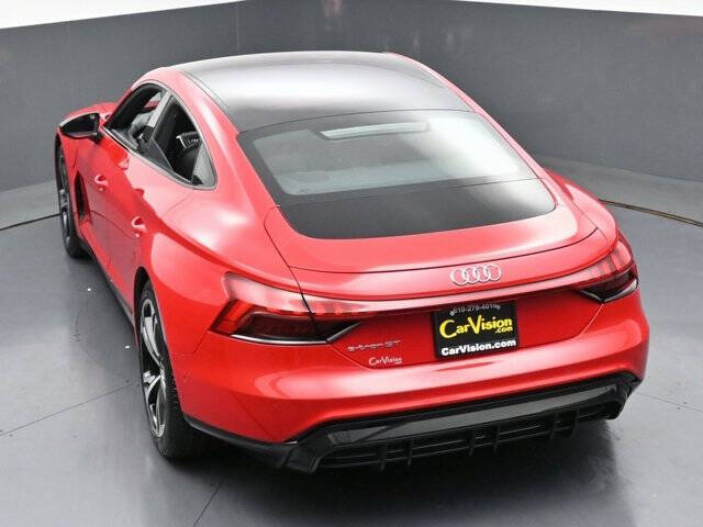 2022 Audi e-tron GT quattro Prestige