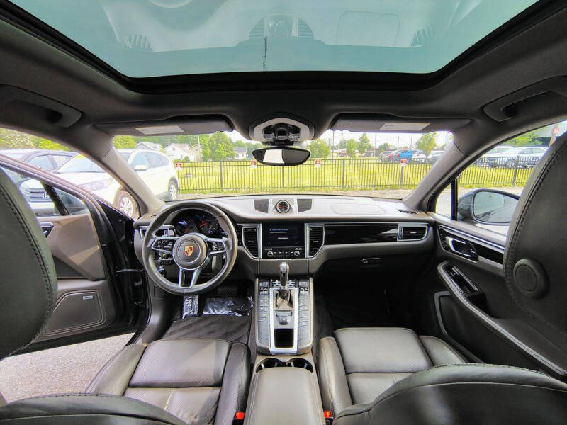 2017 Porsche Macan S