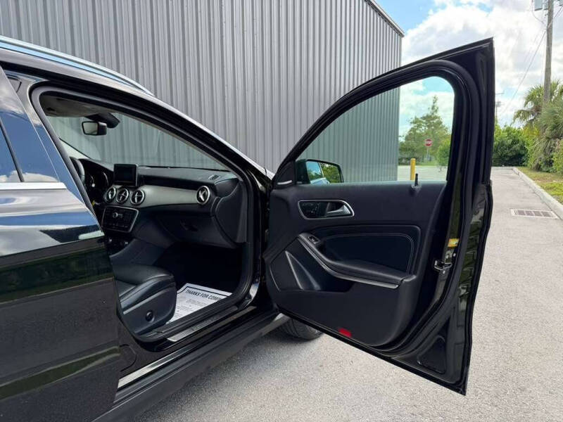 2015 Mercedes-Benz GLA GLA 250 4MATIC