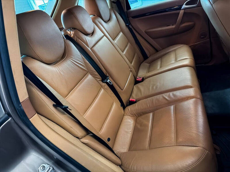 2005 Porsche Cayenne S
