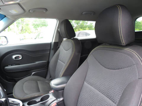 2015 Kia Soul +