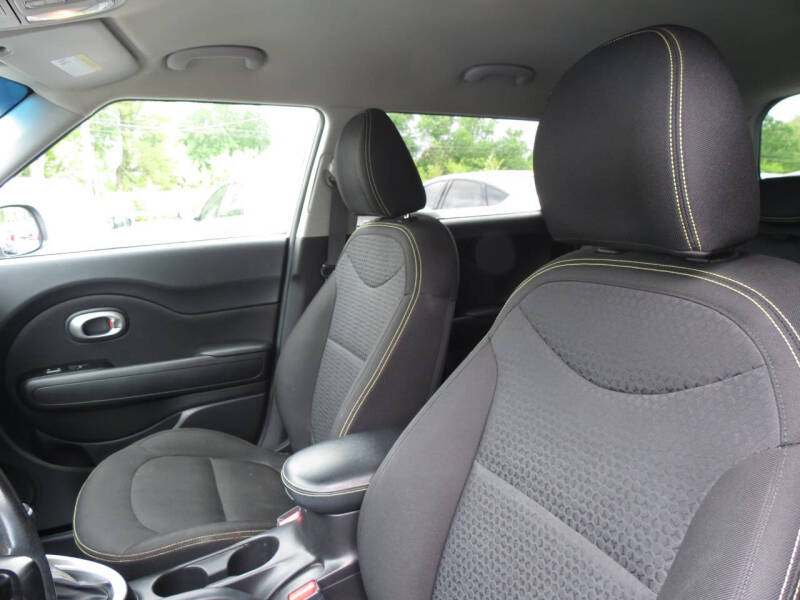 2015 Kia Soul +