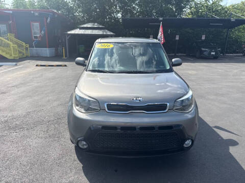 2016 Kia Soul +