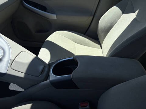 2014 Toyota Prius Three