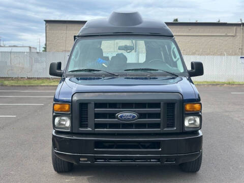 2012 Ford E-Series E-350 SD XLT