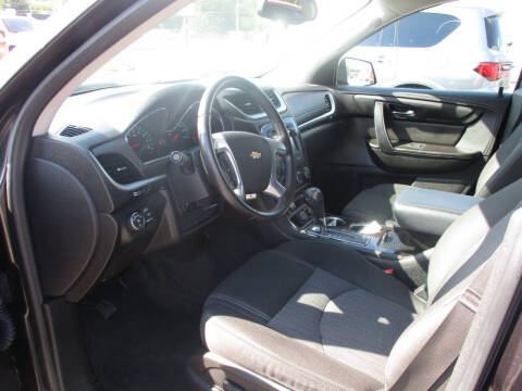 2017 Chevrolet Traverse LT