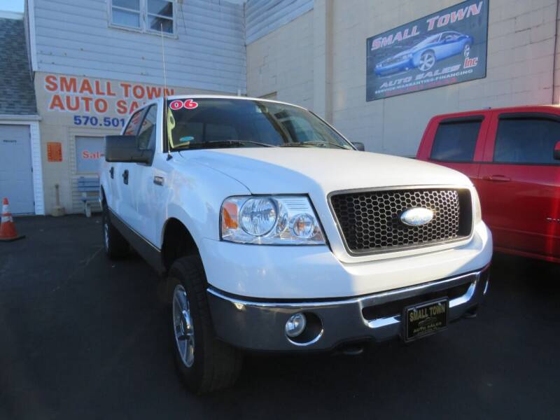 2006 Ford F-150 for sale at Small Town Auto Sales in Hazleton PA