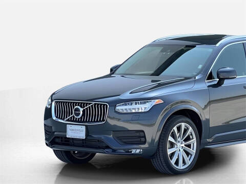 2022 Volvo XC90 T5 Momentum
