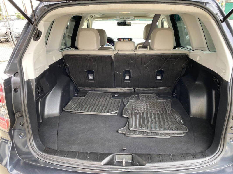 2015 Subaru Forester 2.5i Touring