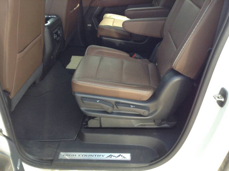 2021 Chevrolet Suburban High Country