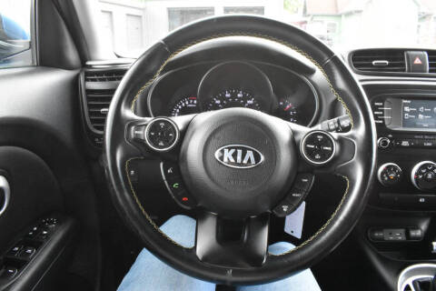 2016 Kia Soul +
