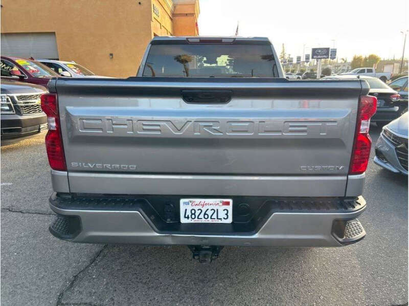 2023 Chevrolet Silverado 1500 Custom