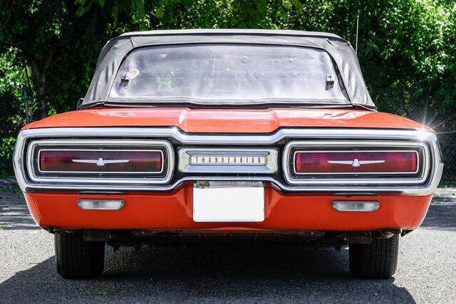1964 Ford Thunderbird