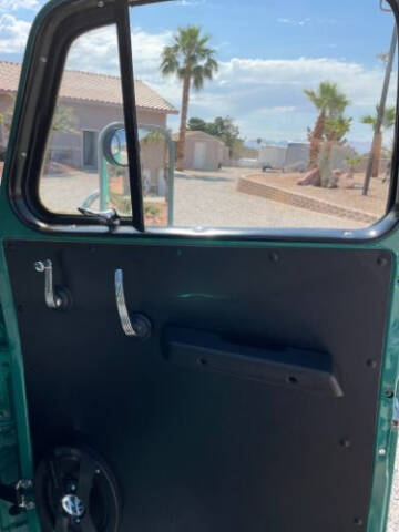 1950 International L110