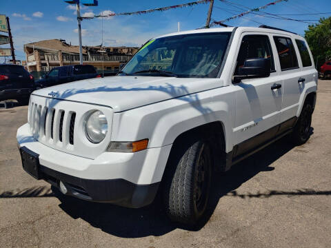 2014 Jeep Patriot for sale at Zor Ros Motors Inc. in Melrose Park IL