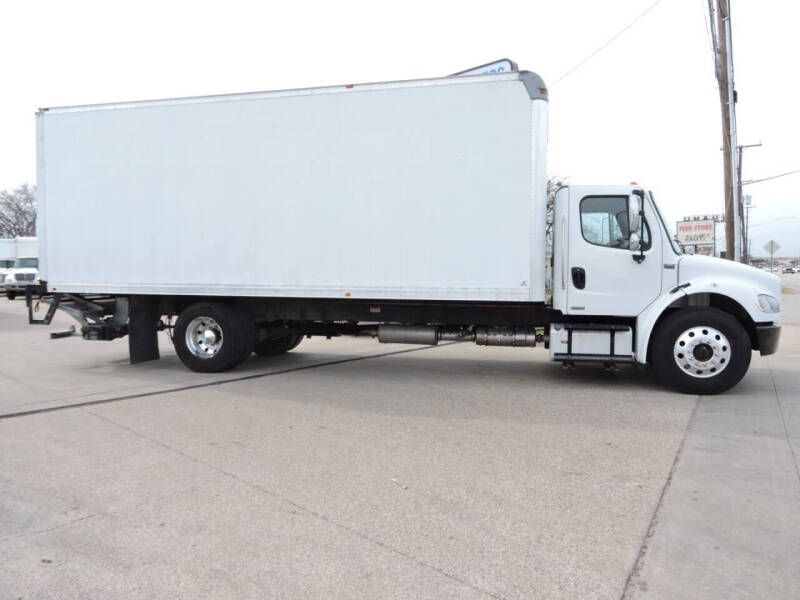 2012 Freightliner M2 106