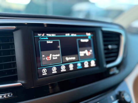 2018 Chrysler Pacifica Touring L