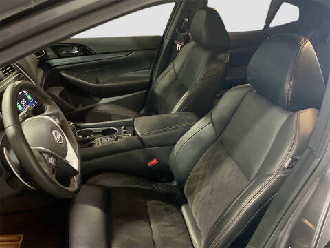 2023 Nissan Maxima 3.5 SR