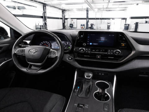 2017 Toyota Highlander LE