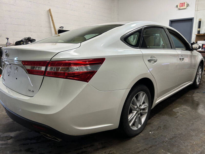 2014 Toyota Avalon XLE Premium